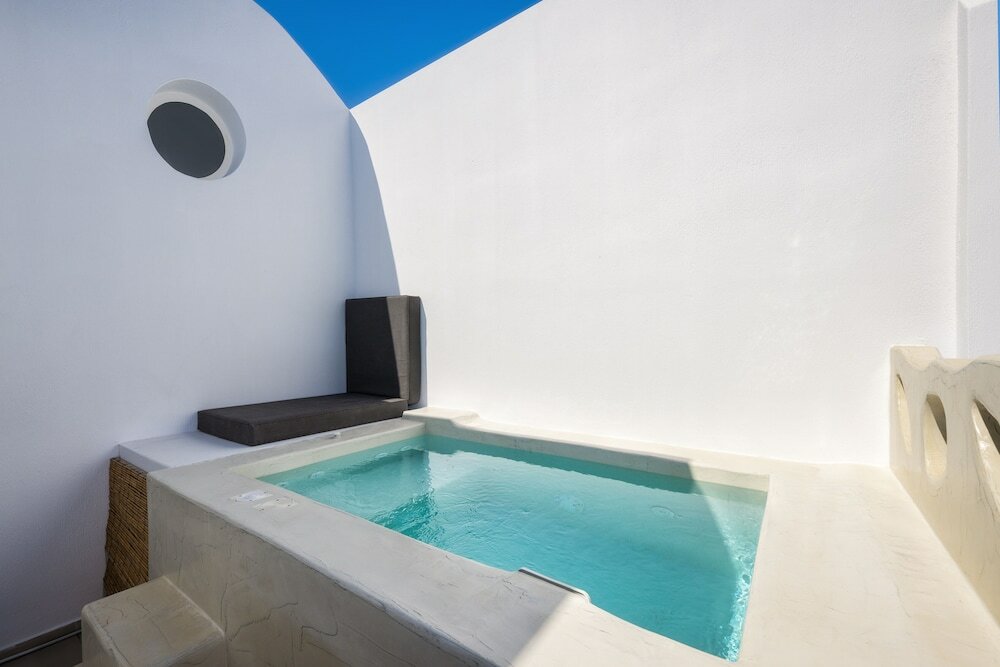 Фото Aelia Luxury Suites