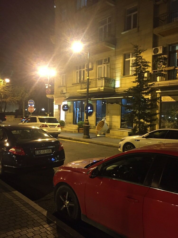 Фото Azneft Garden Apartment