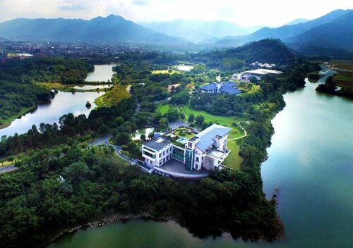 The Carp Islet Resort