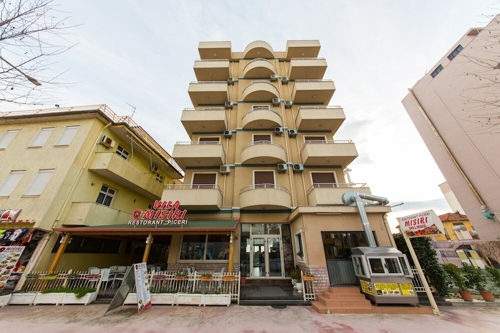 Фото Hotel Vila Misiri