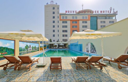Гостиница Hoang Son Peace Hotel в Ниньбине