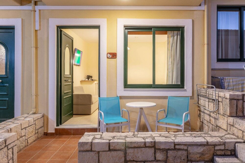 Фото Asterias Village Resort