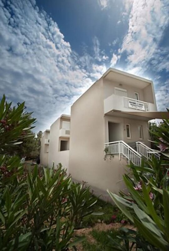 Гостиница Marathakis Apartments