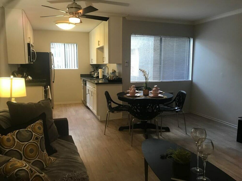 Фото Hollywood Charming Vacation