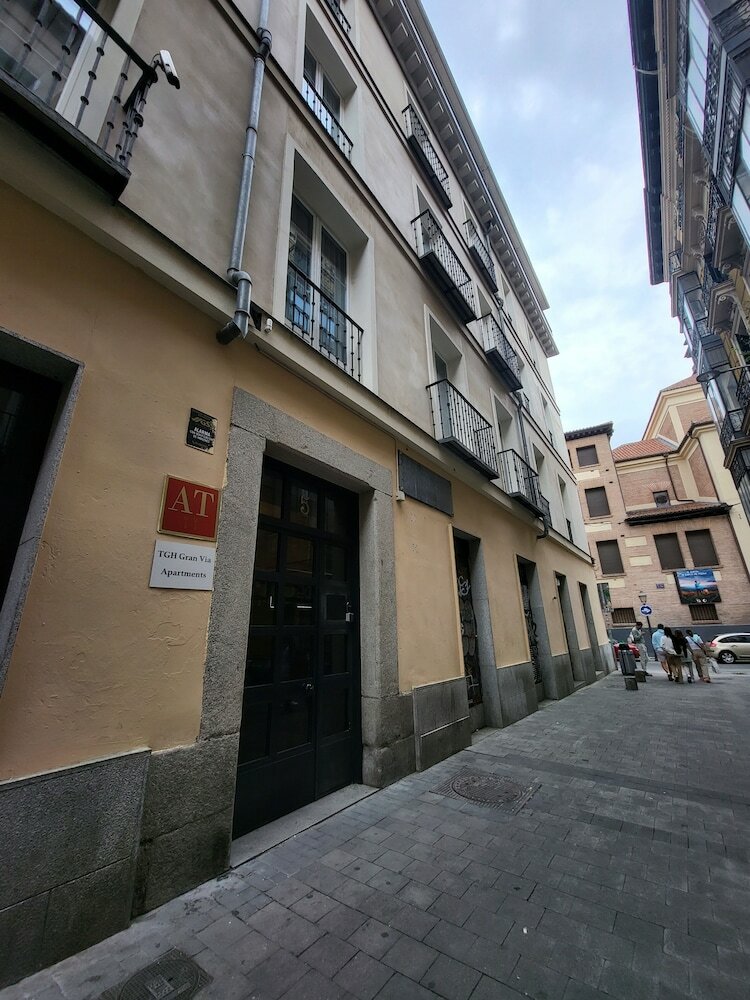 Фото Tgh Gran Vía Apartments
