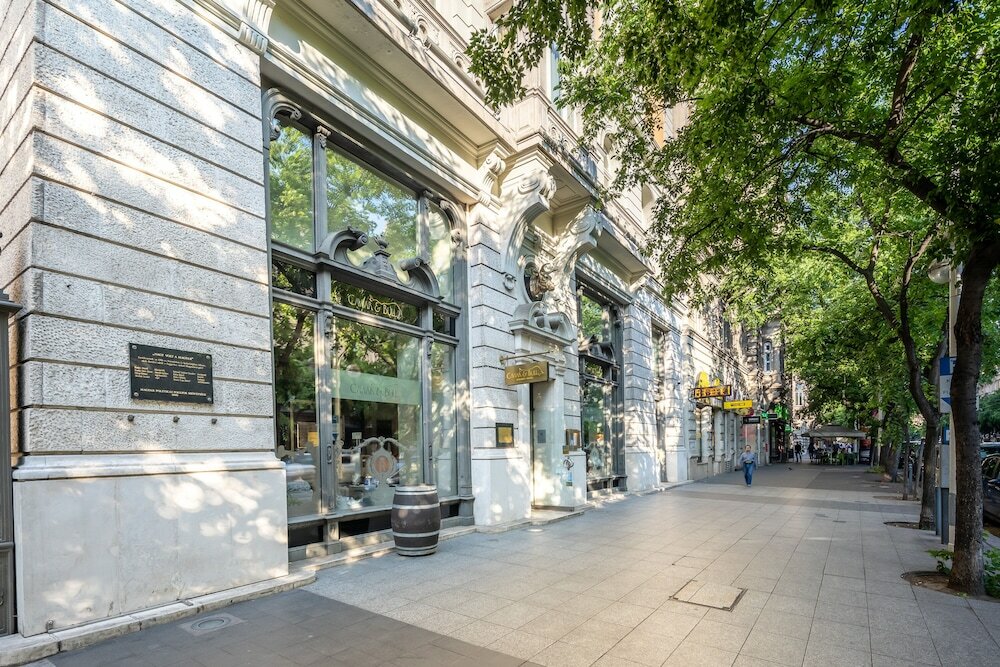 Фото Central Luxury Apartment