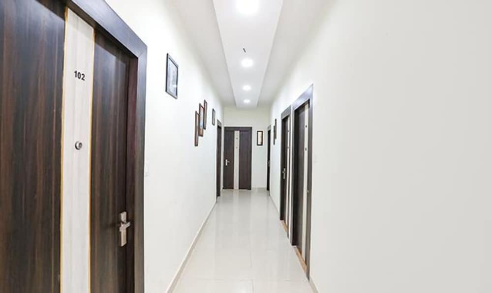 Фото Fabhotel Atharv Palace