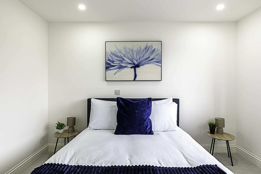 Фото Spacious and Beautiful Apartment In Hanwell