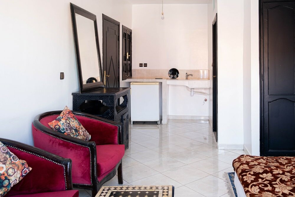 Фото Apart Hotel Larbi