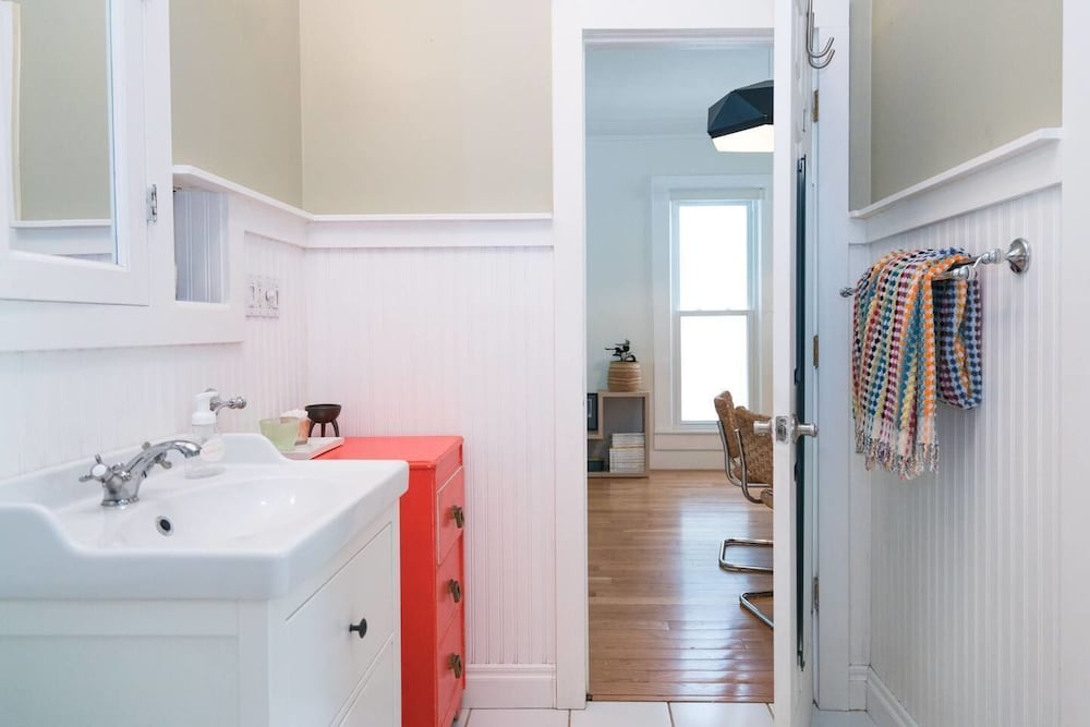 Фото The Enchanted Franklin