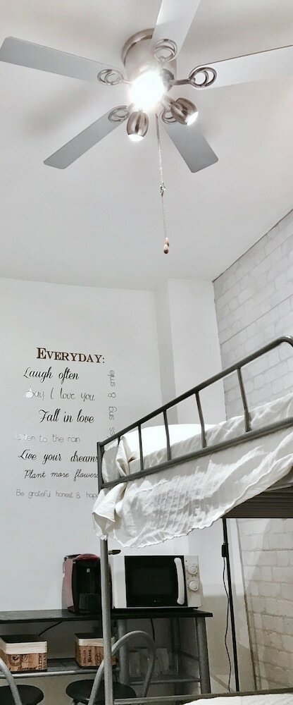 Фото Reyna Express - Hostel