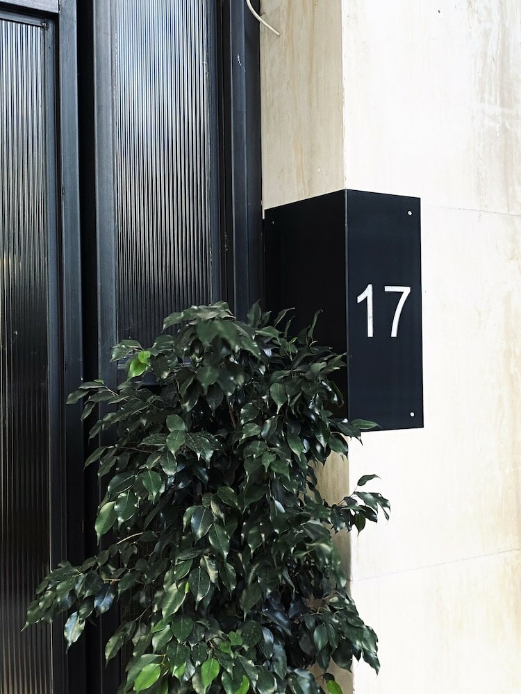 Фото M17 Studios & Suites