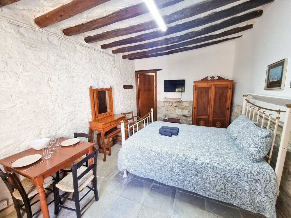 Фото Athena's Pool Oasis