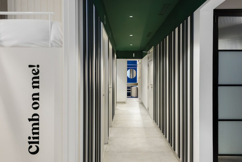 Фото Coeo Pod Hostel