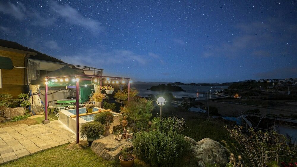 Фото Yeosu Artist Pension