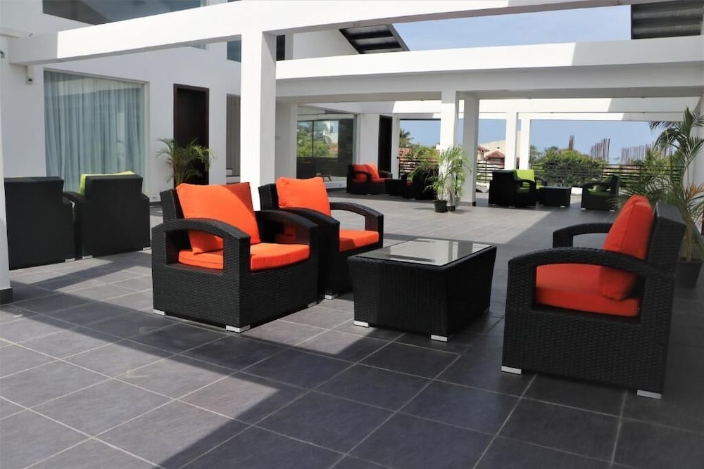 Фото Daffodils Beach Negombo