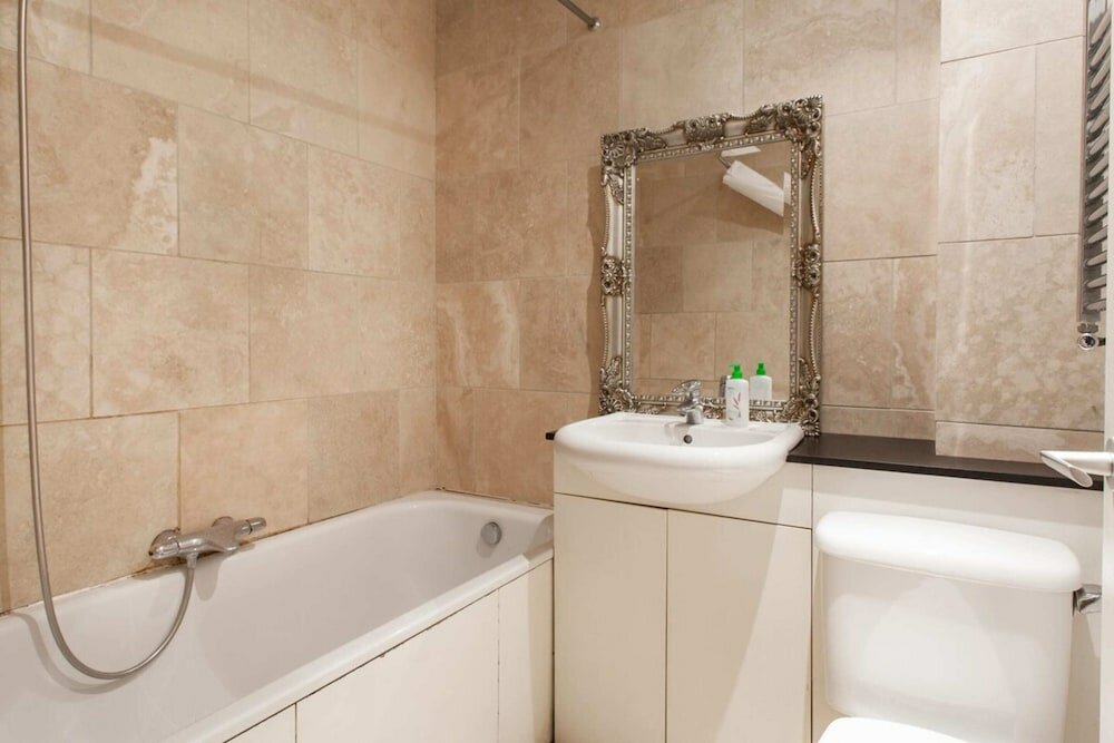 Фото 1 Bedroom Flat near Hoxton & Shoreditch