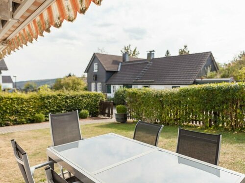 Гостиница Snow-covered Holiday Home in Winterberg With Sauna, Garden