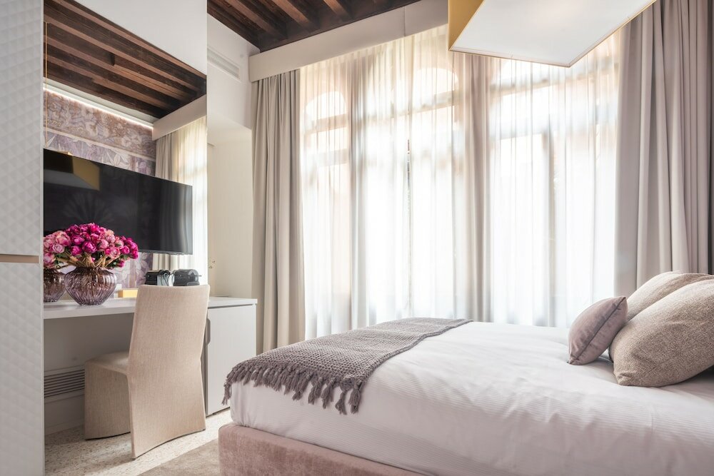 Фото Ninfea Luxury Suites