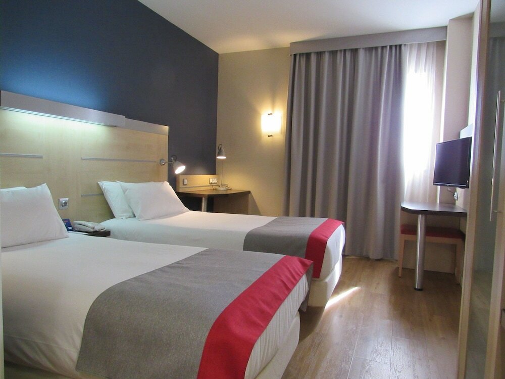 Фото Holiday Inn Express Madrid Rivas by IHG