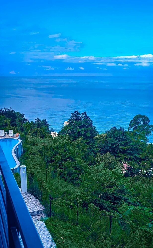 Фото Hotel Hills Kvariati