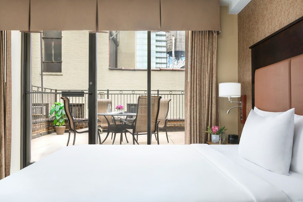 Фото The Hotel at Fifth Avenue