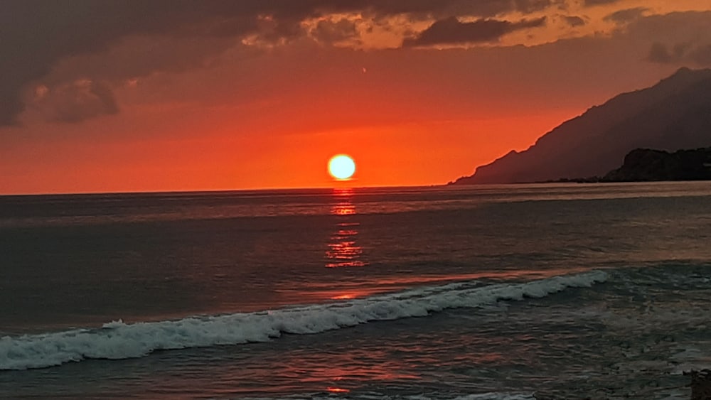 Фото Atalanti Seaside Junior Suites