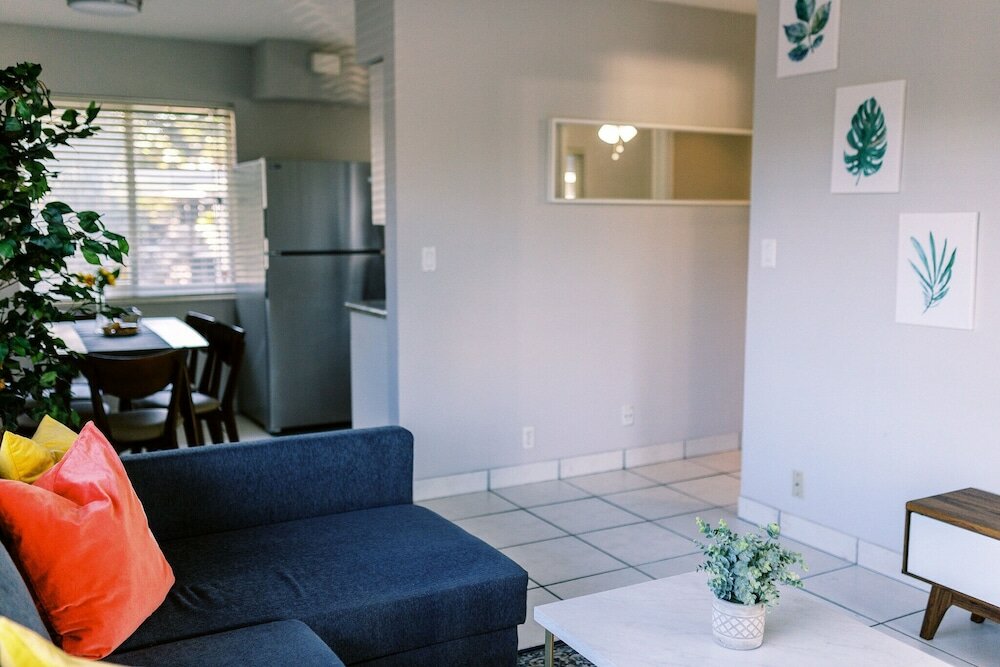 Фото Galleria Apartments by Lowkl