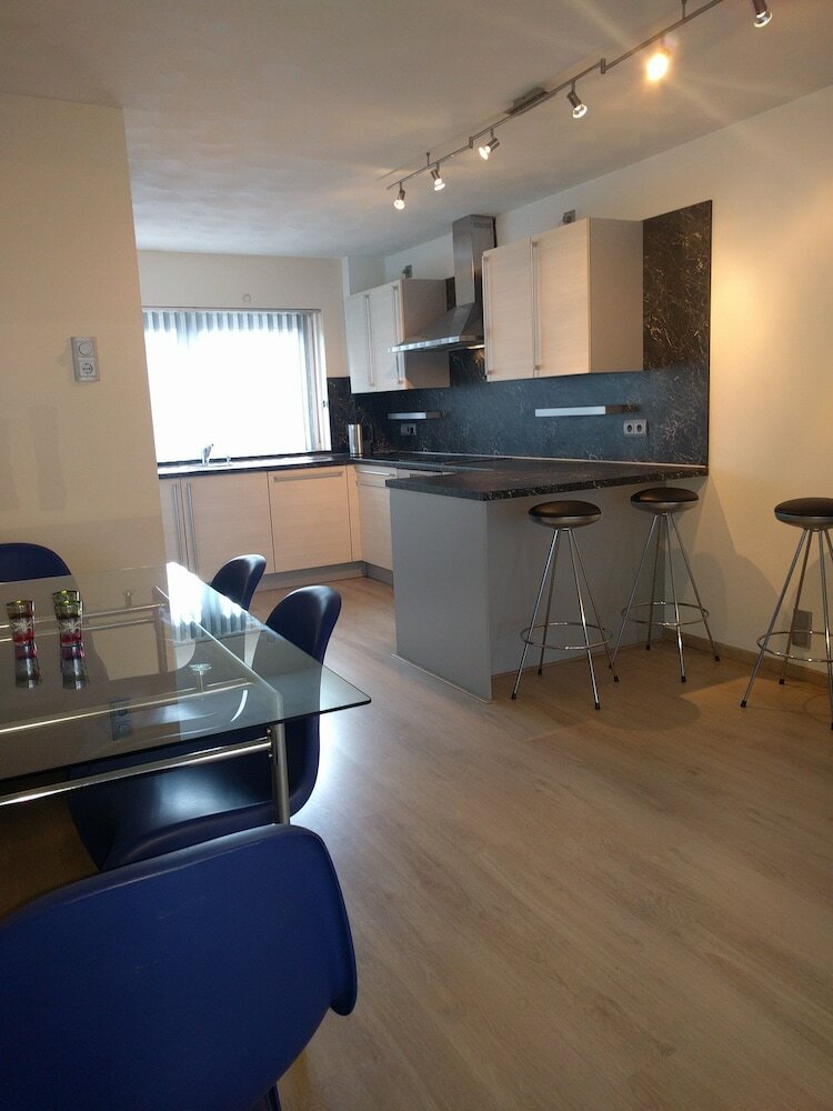 Фото Luxe Apartment - Near Town Hall