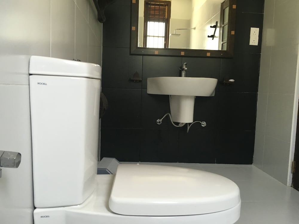 Фото Villa Tangalle Lagoon