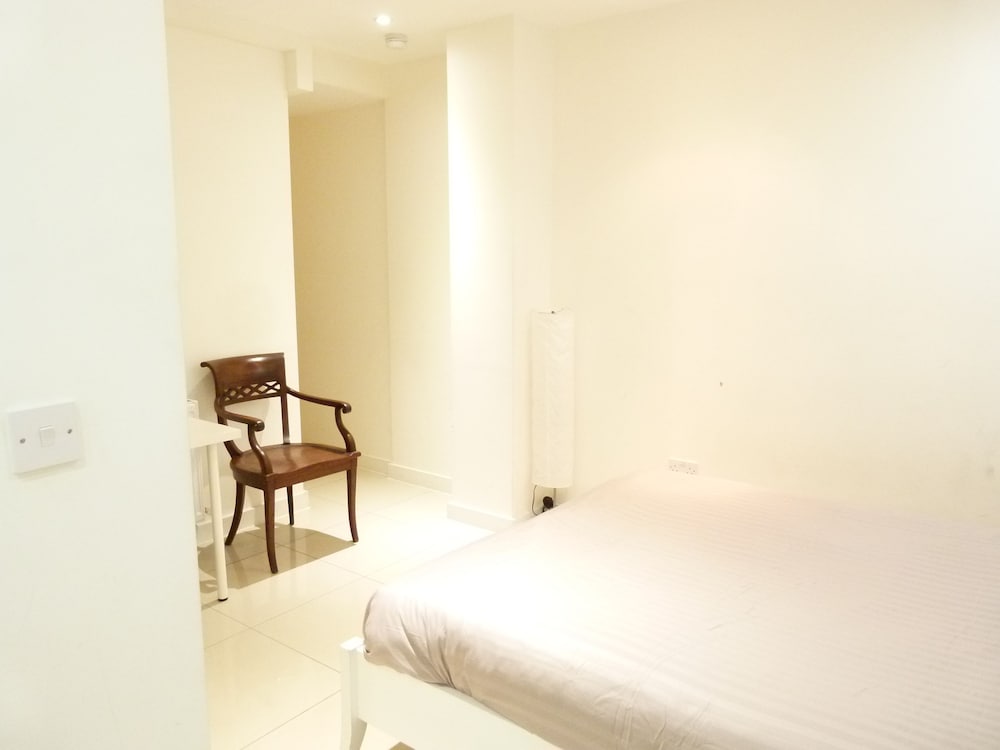 Фото Ss Property Hub - Apartment close to Hyde Park