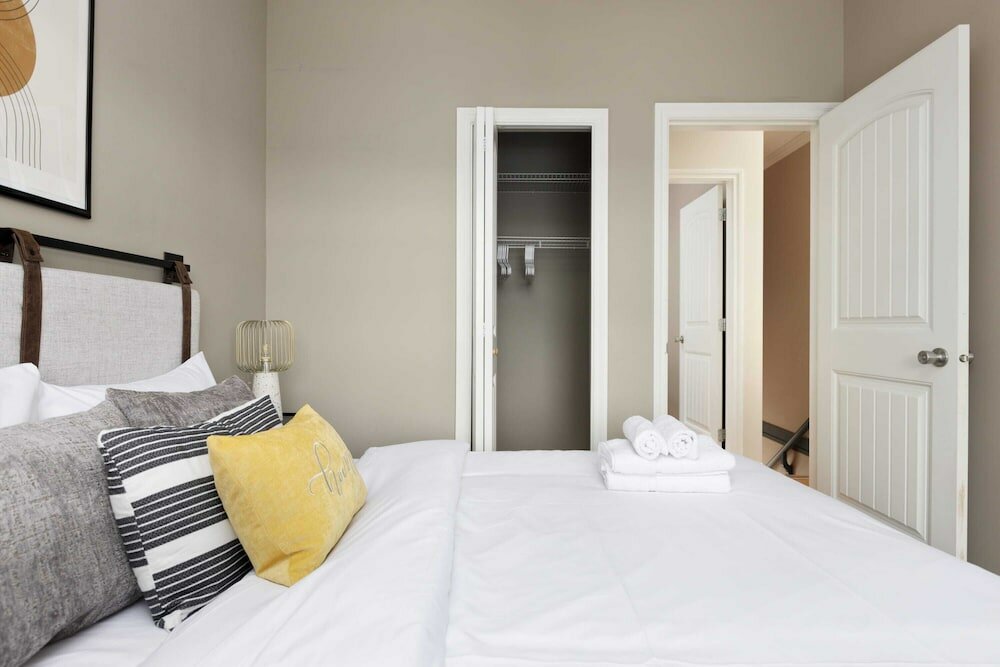 Фото 4665 Canadaway - Unit 4