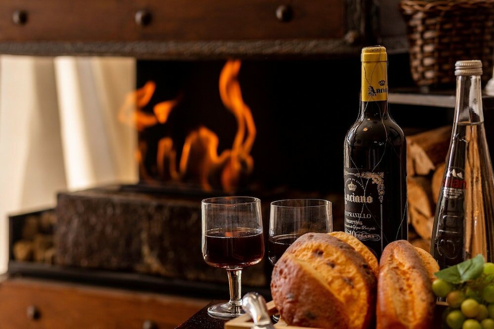 Фото Incrível Vista com 4 Quartos e Lareira