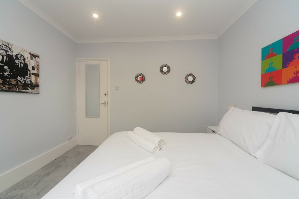 Фото Clapham Art Apartment