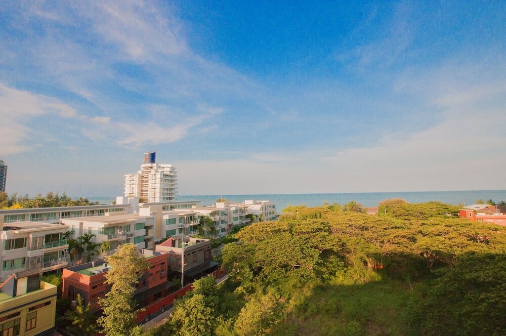 Фото Rocco Huahin Condominium