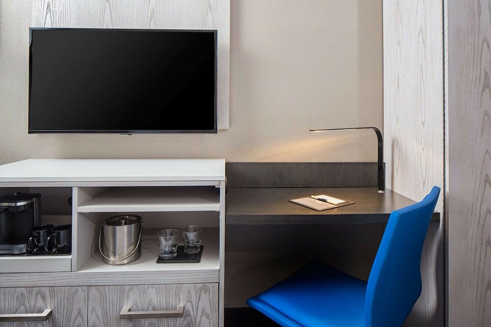 Фото DoubleTree by Hilton New York Times Square West