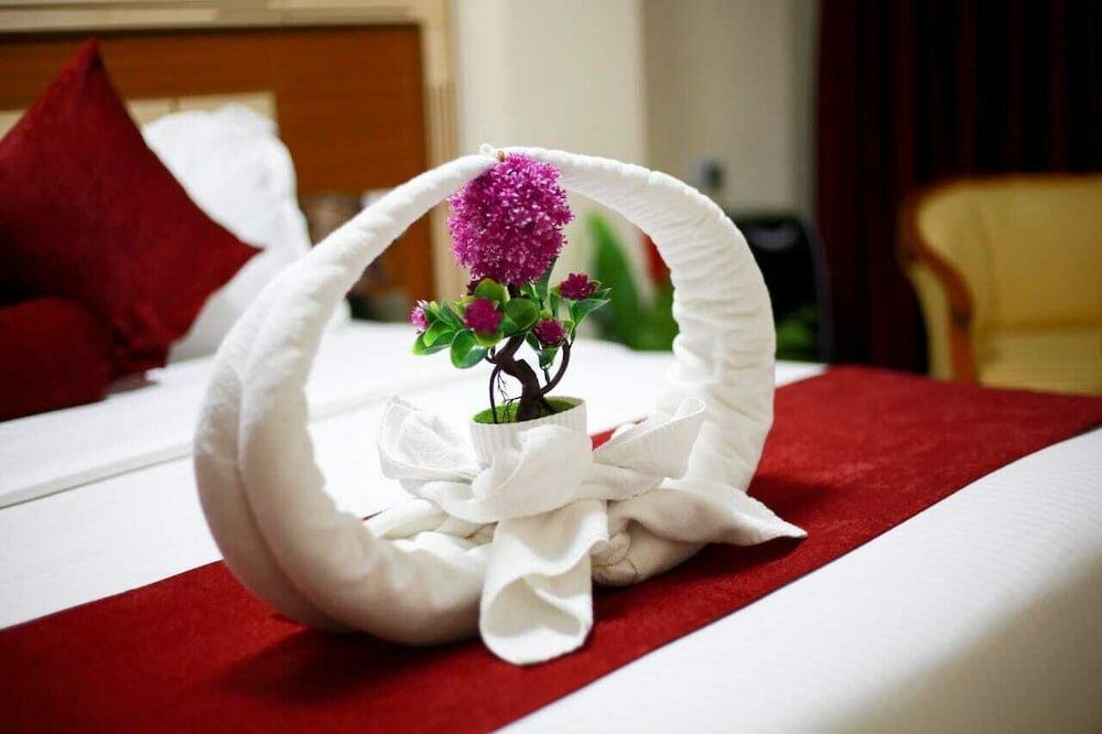 Фото Empolos Hotel Limited