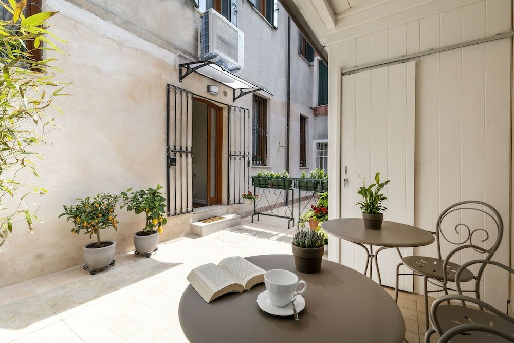 Фото Residenza La Duchessa Deluxe Rooms