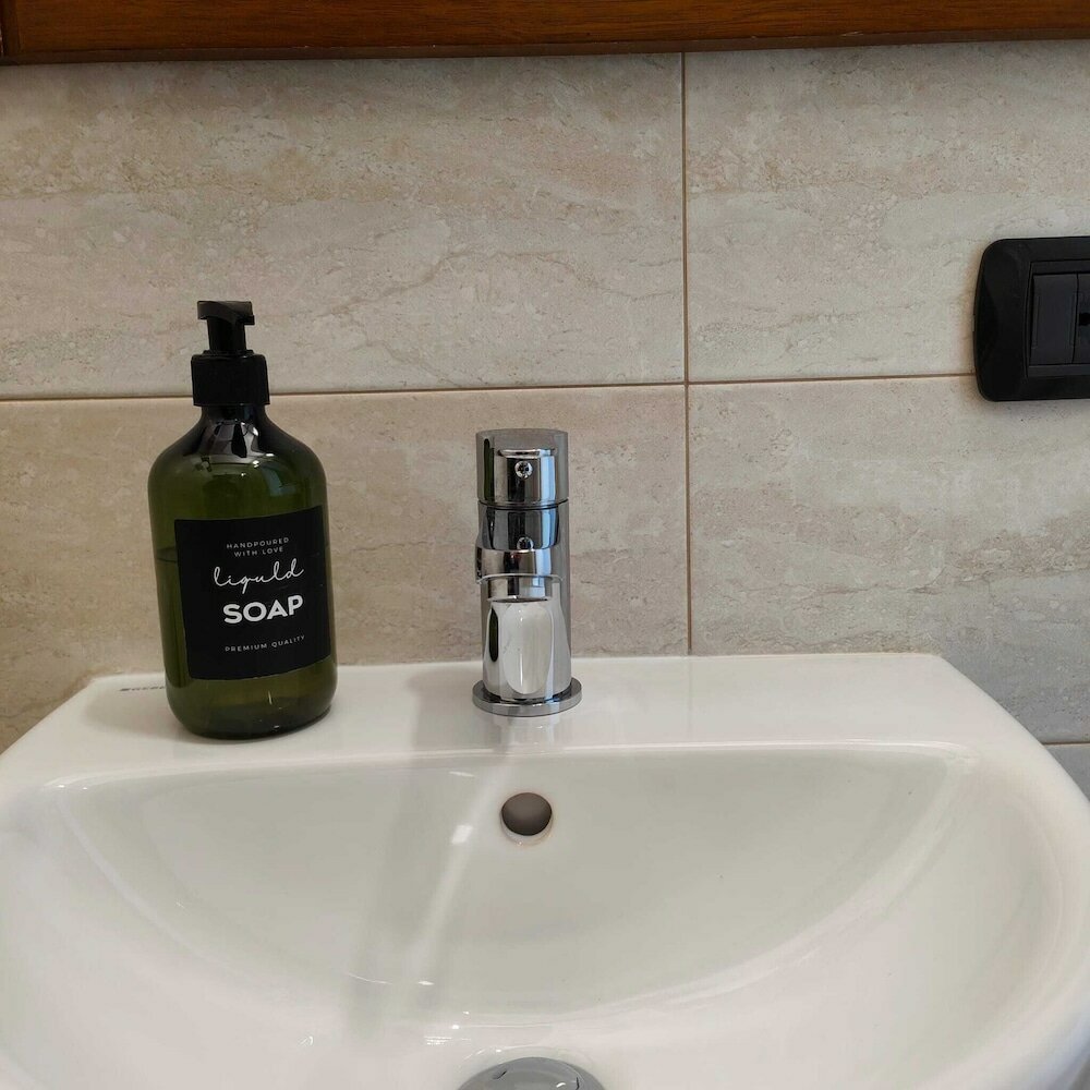 Фото Central Room With Balcony And Amazing Sea View