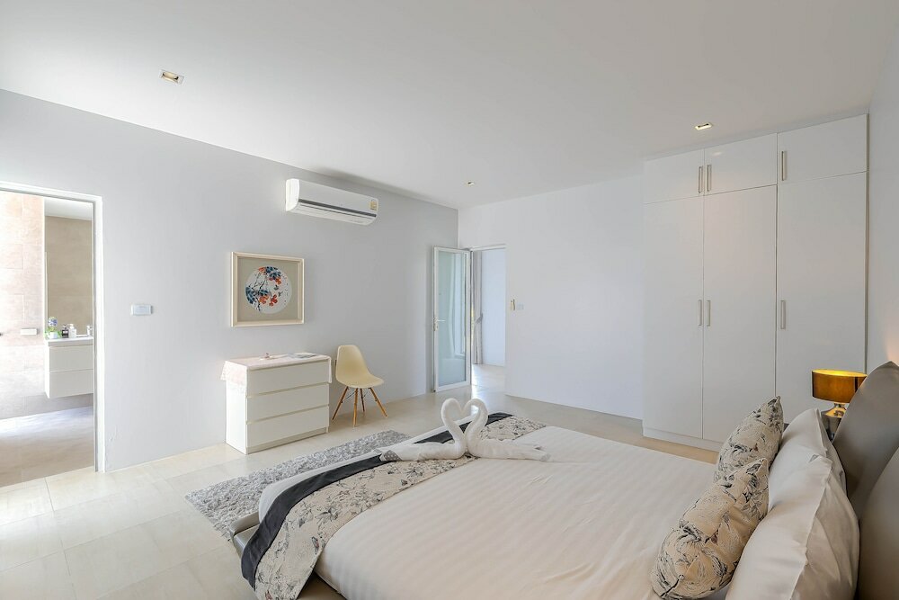 Фото Luxury Modern 4 Br Pool Villa - Ph111