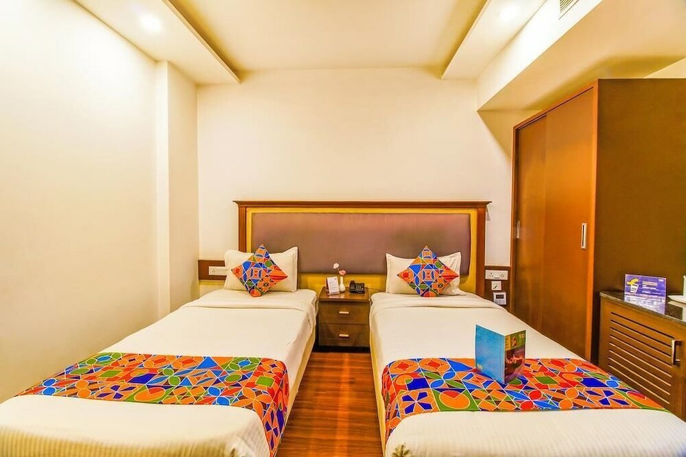 Фото Hotel Wti Airport