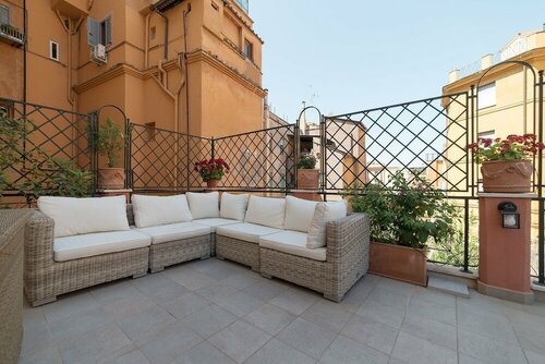 Santa Prassede Rooftop Terrace Studio