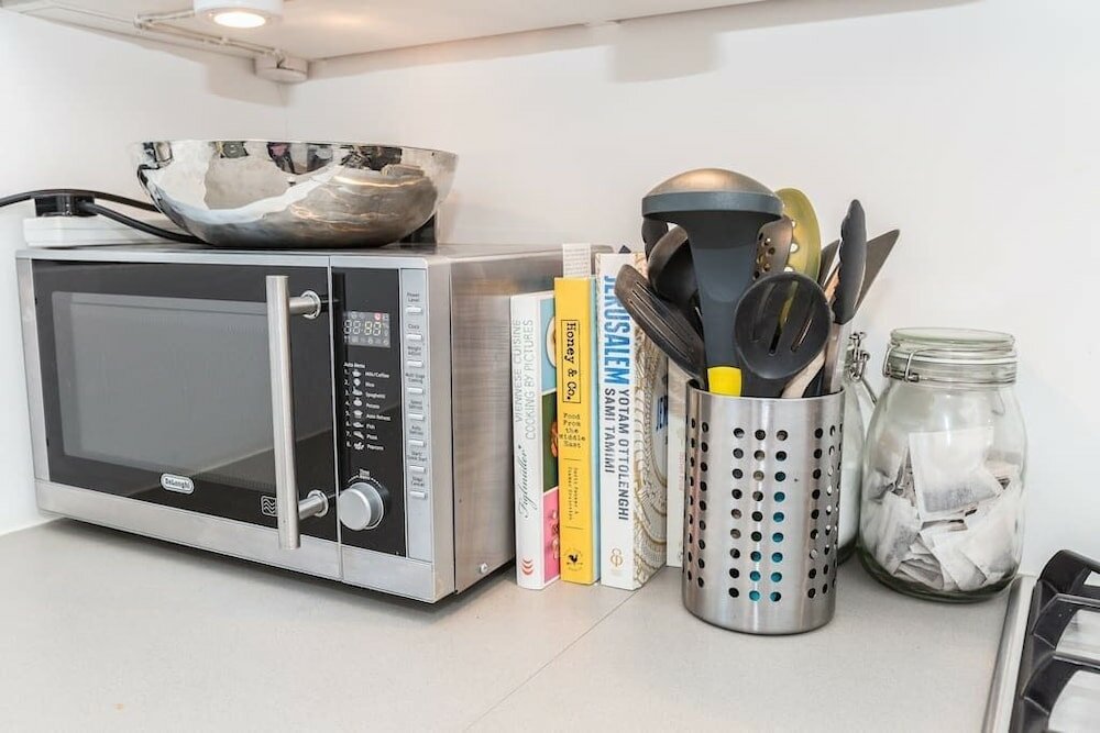 Фото Modern stylish and luxurious 1 bed flat