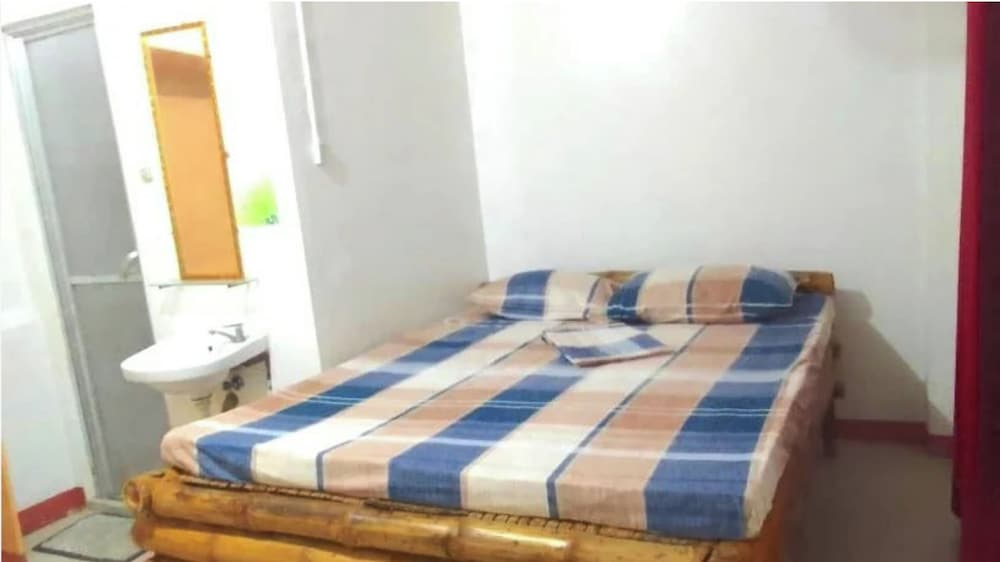 Фото Pop 996 Iloilo Paraw Beach Resort