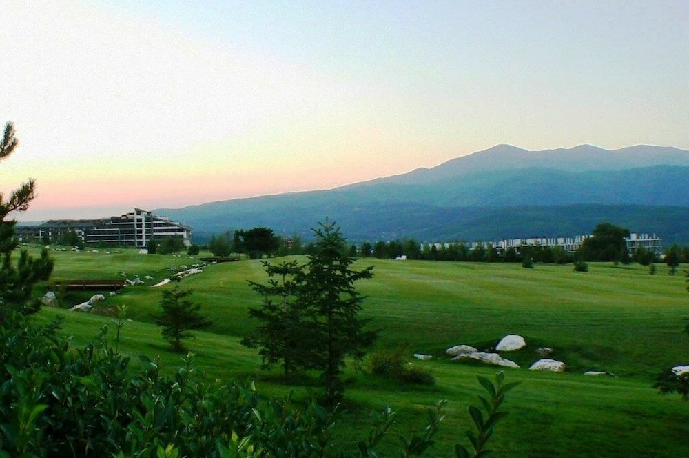 Фото Cornelia Deluxe Residence