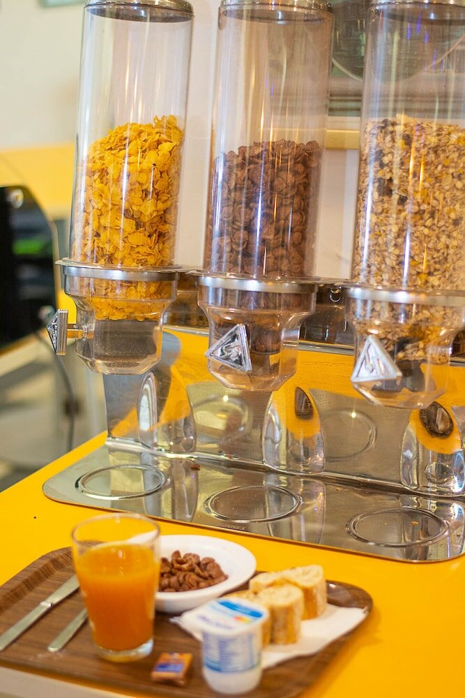 Фото Auberge de Jeunesse Hi Nice - Les Camélias