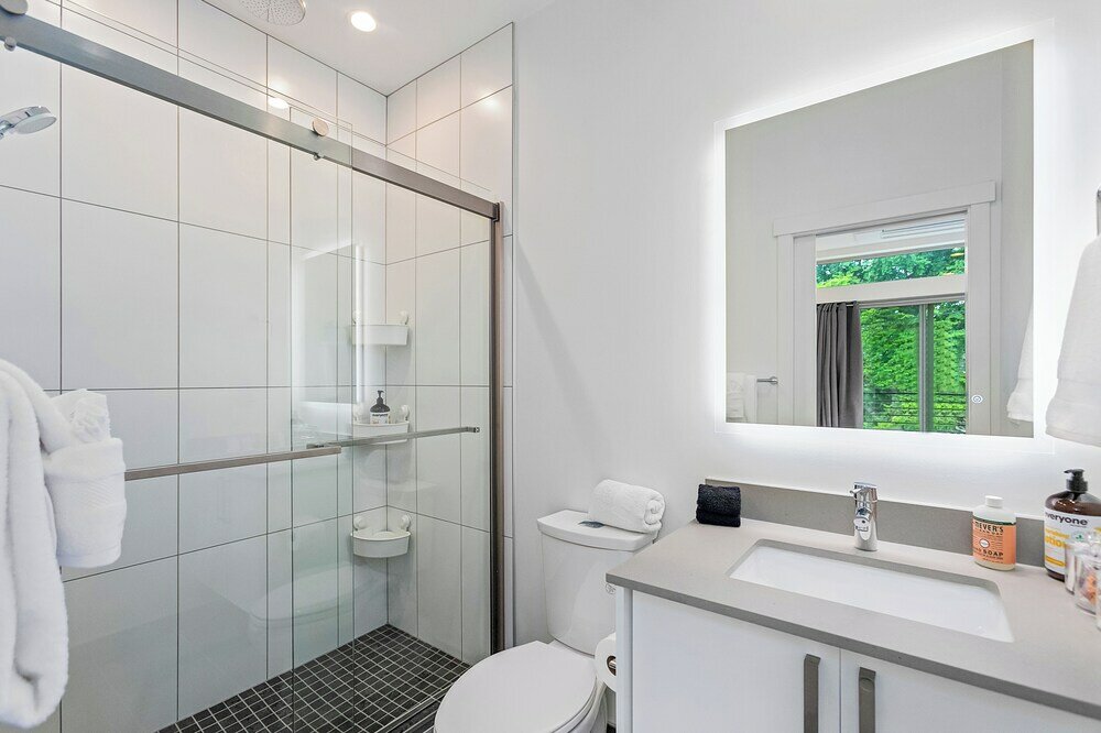 Фото Autumn Leaves in Jefferson Park