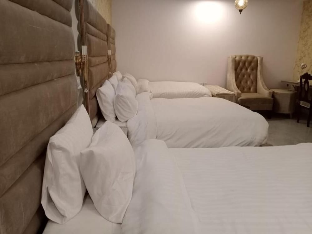 Фото Shanze Hotel And Suites