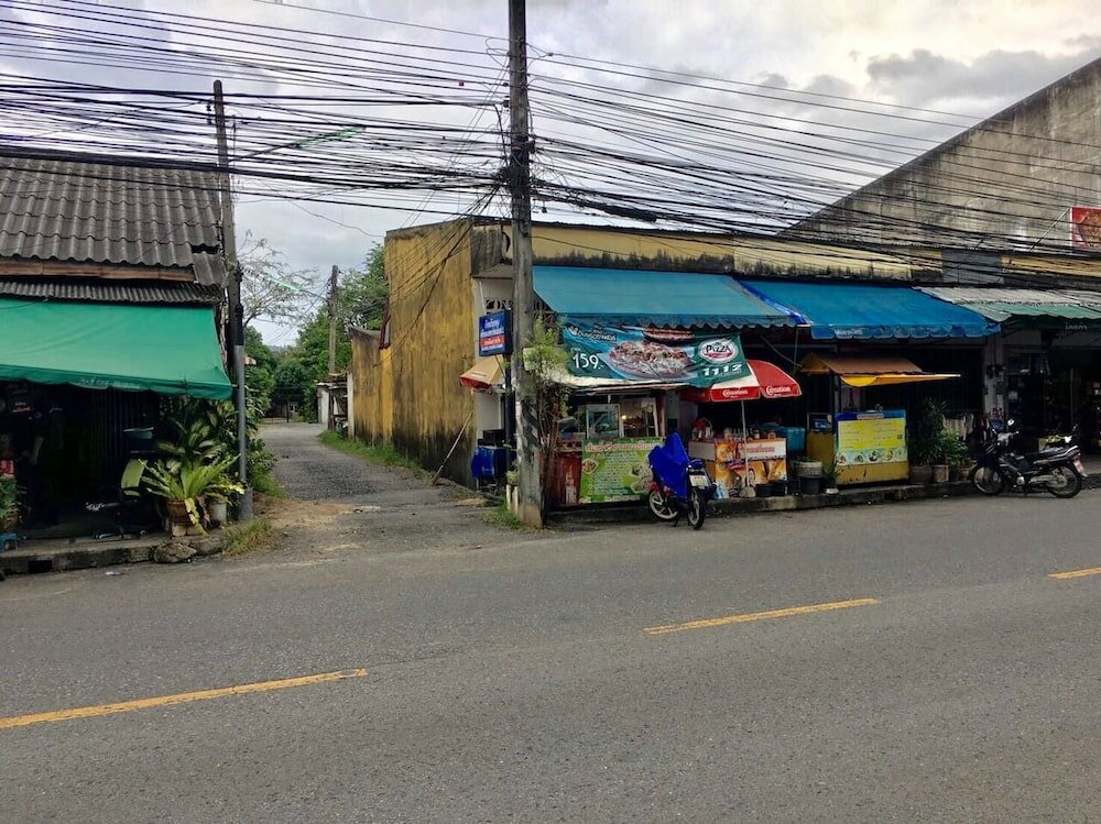 Фото Srithong Guesthouse