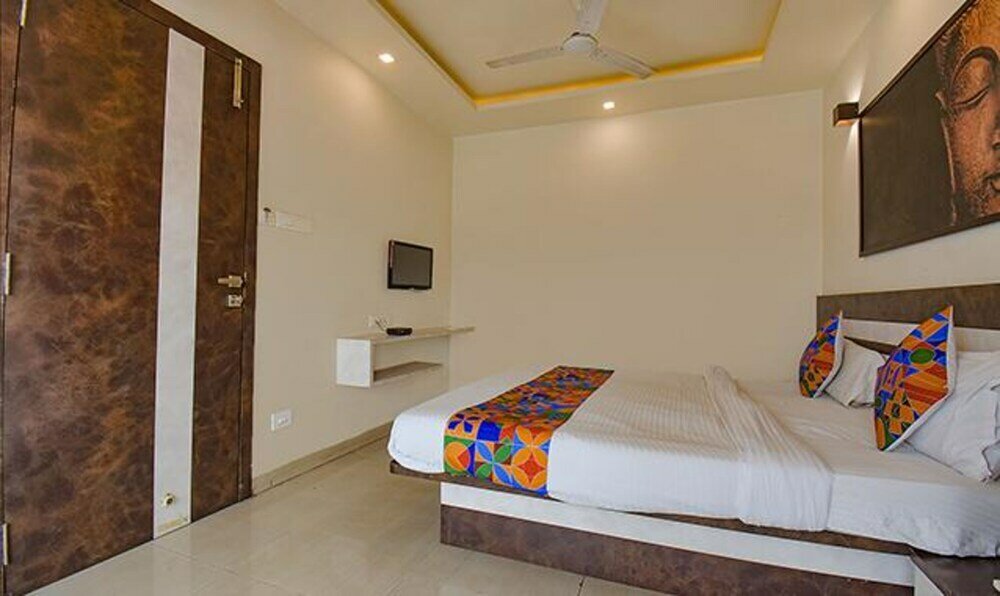 Фото Fabhotel Rs Apartment